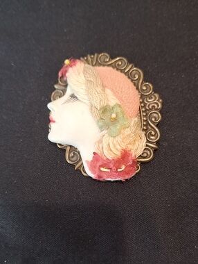 Vtg Hand Painted Porcelain Lady Face Brooch. Art Deco Inspired 1920's